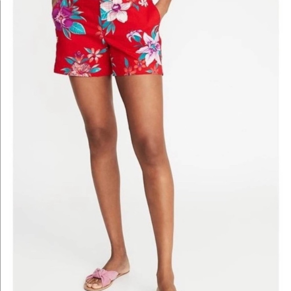 Old Navy Red Floral Everyday Shorts